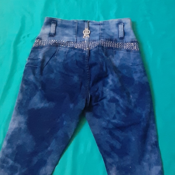 Diva star stretch jeans, Size 11 - Picture 9 of 10